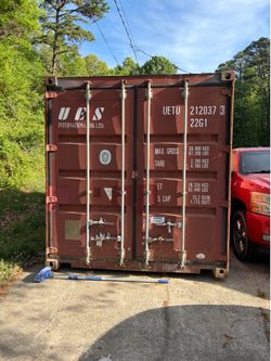 Shipping container