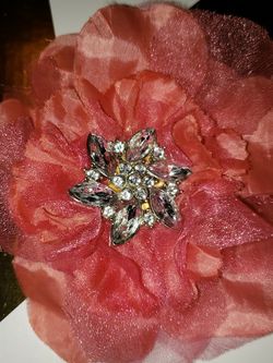 Beautiful hair ornament with its comb