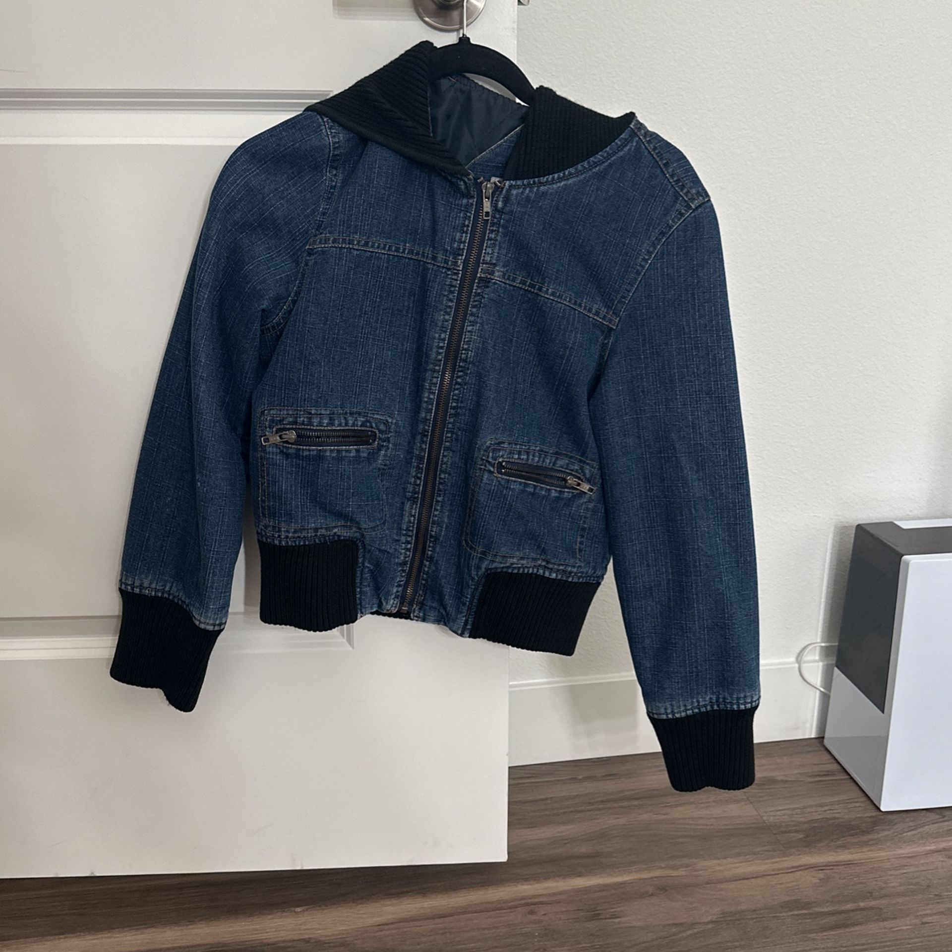 Jean jacket With Hoodie