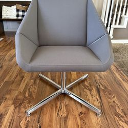 Modern Swivel Lounge Chair