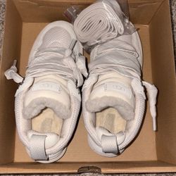 Lowmel Uggs Size 7