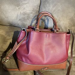 St. john’s bat Tote large like new