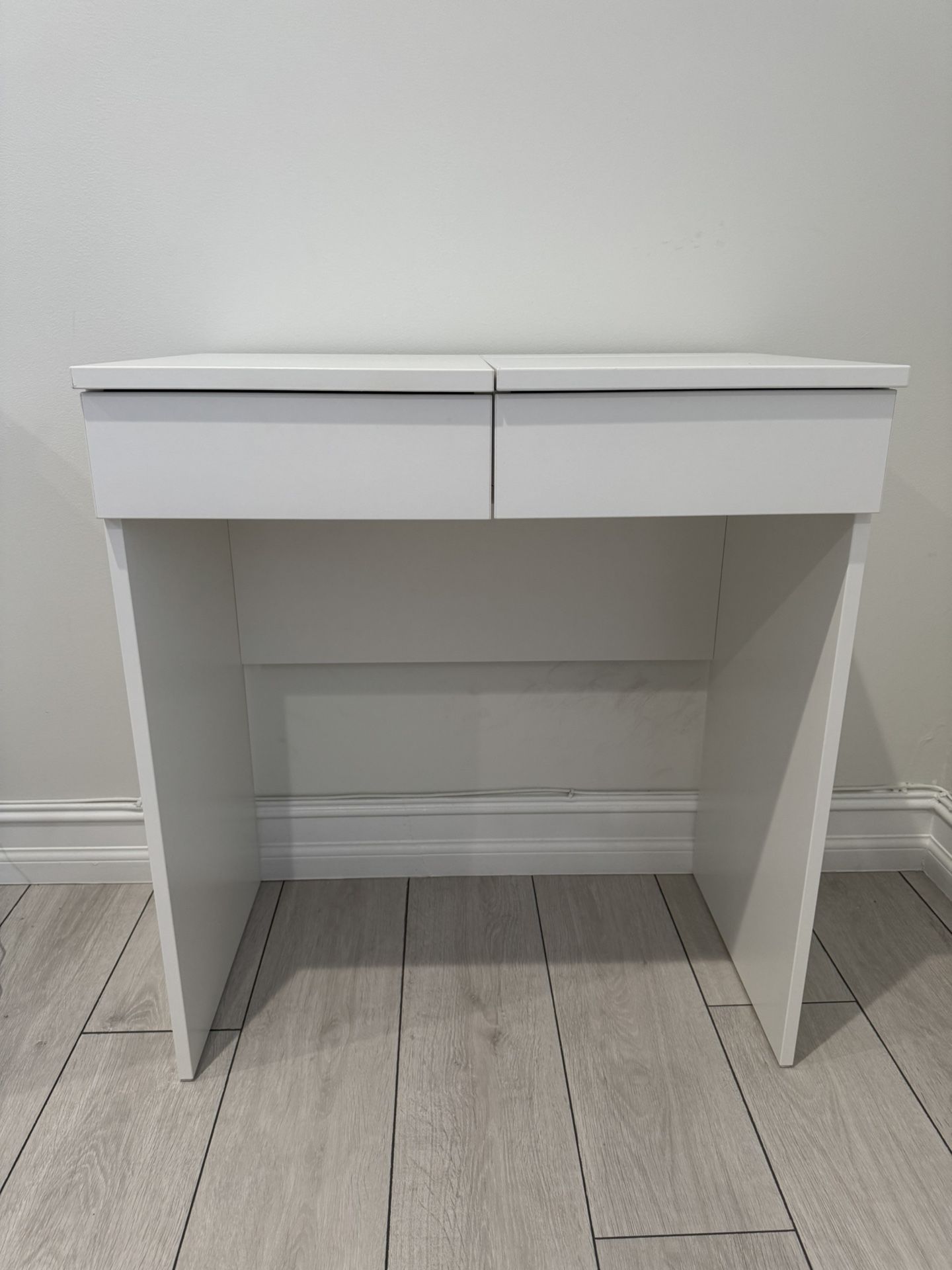 Brimnes Dressing Table
