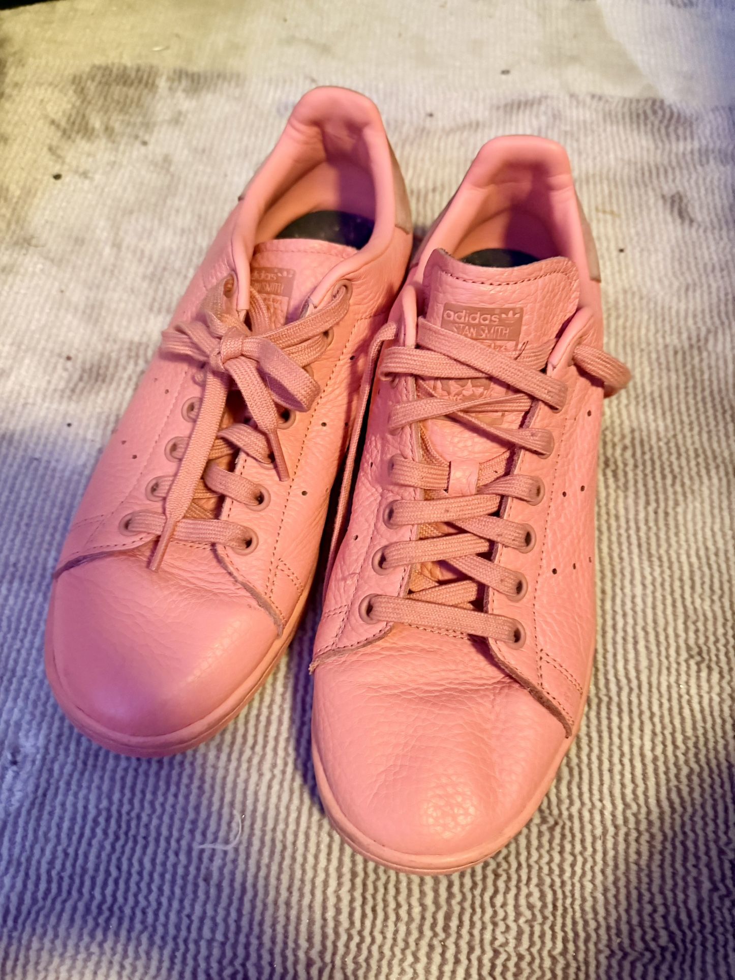 Pebble Grain Leather Stan Smith Adidas