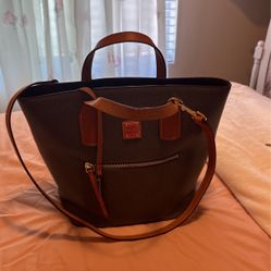 Dooney& Bourke Bag