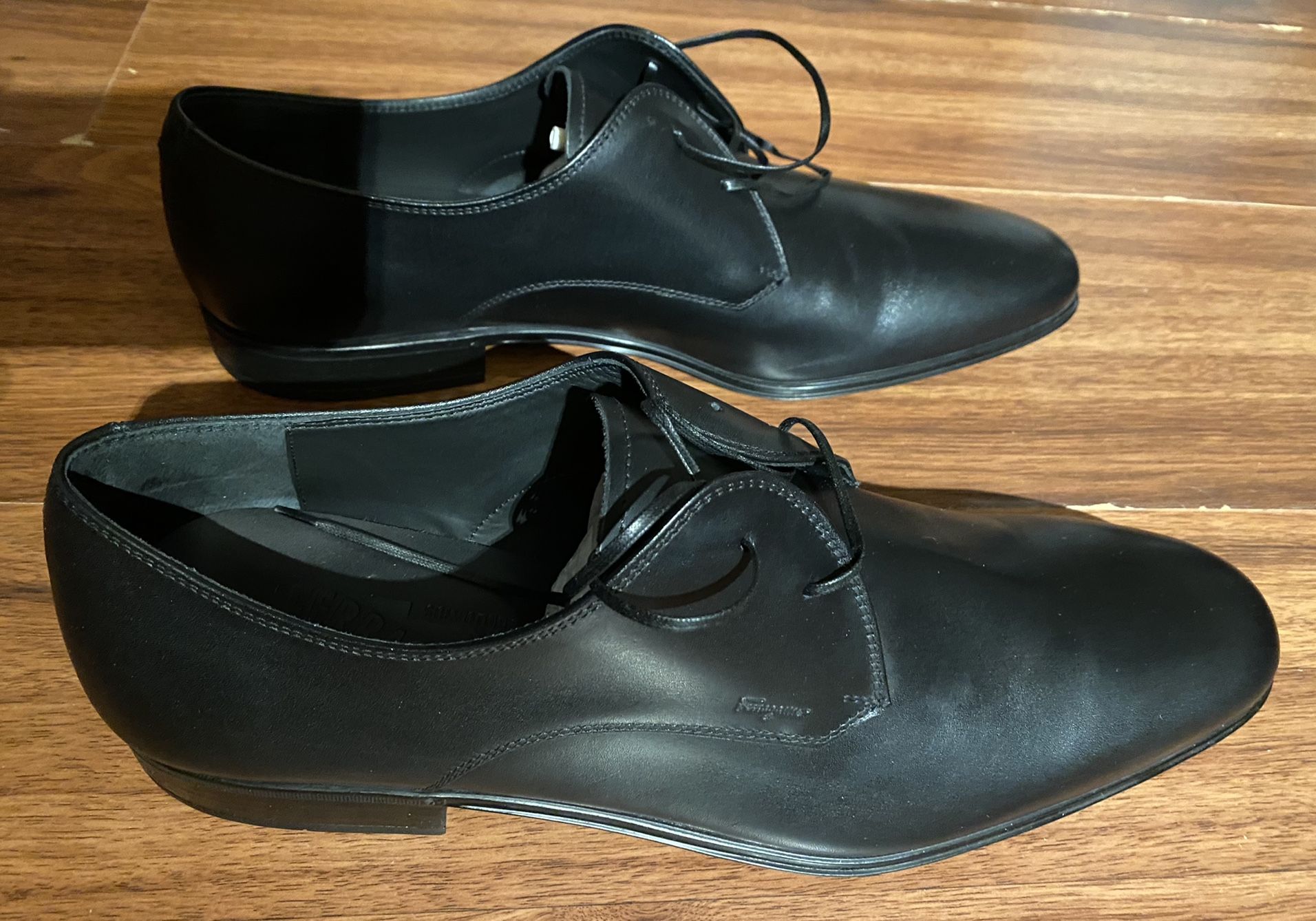 Ferragamo Fortunato Lace Up Ferragamo - Fortunato Black Pebbled Leather Derby Shoe main image 2