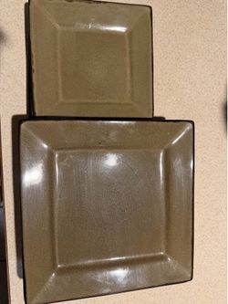 Green plates