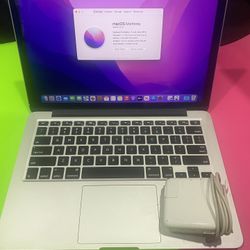 2015 Apple MacBook Air 13 inch / Dual Core i5/ 8GB / 128GB SSD. MacOS Monterey