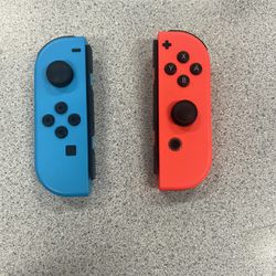 Nintendo Switch joycons 