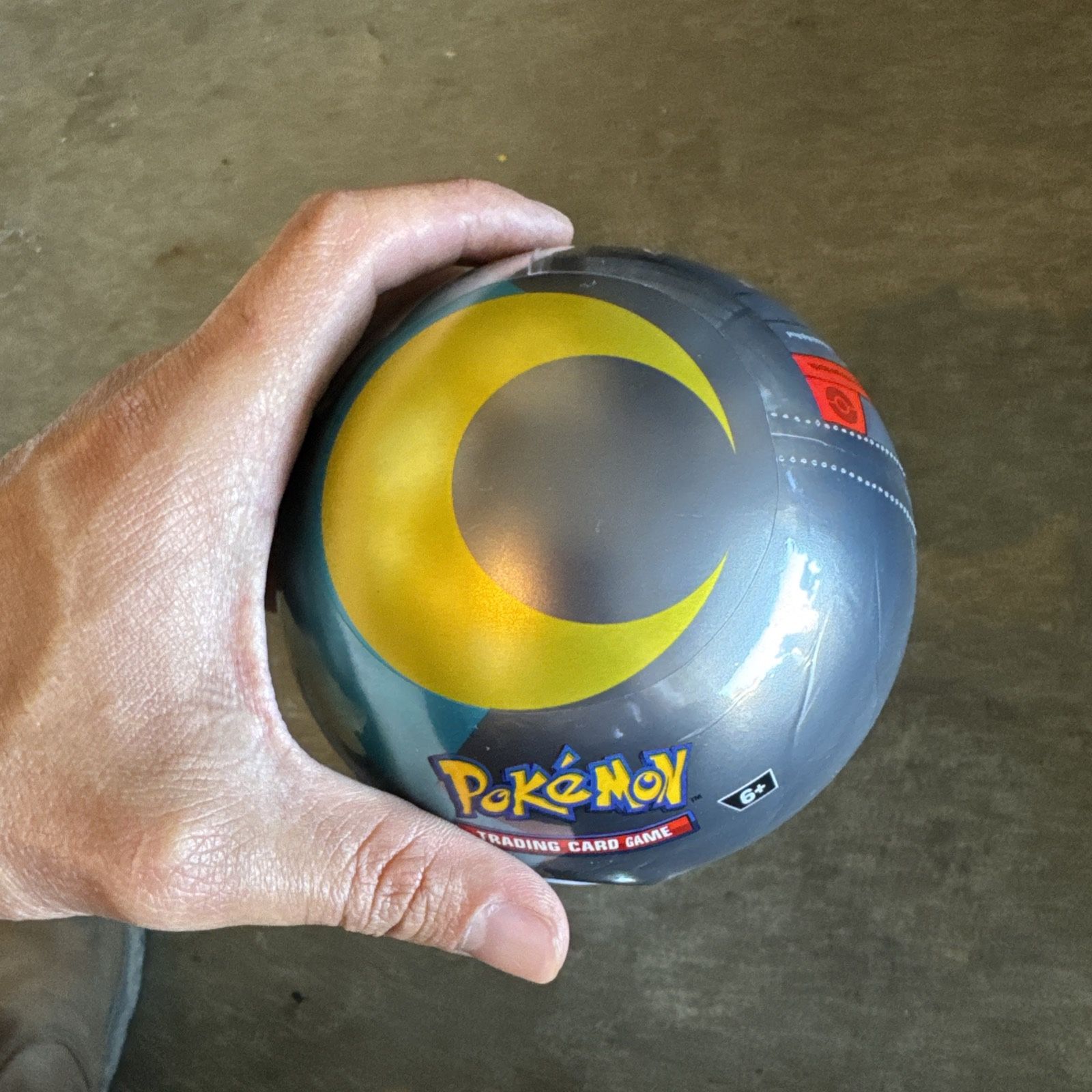 Pokemon TCG PokeBall Tin Brand New Factory Sealed [Standard PokeBall]