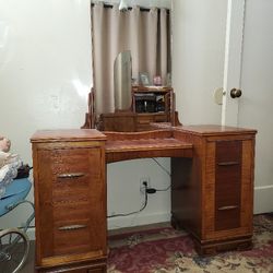 Antique Vanity-PRICE IS FIRM