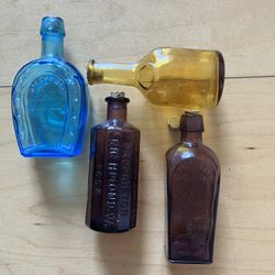Vintage Wheaton bottles reproduction,glass reproductions, mini bottle collection