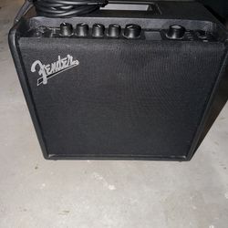 Fender Mustang LT25 25W 1x8" Guitar Combo Amp - Black