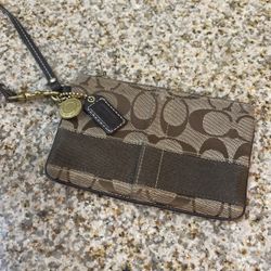 Coach Hand Clutch Brown 