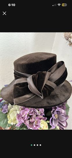 BROWN FASHION HAT VELVET $15.00