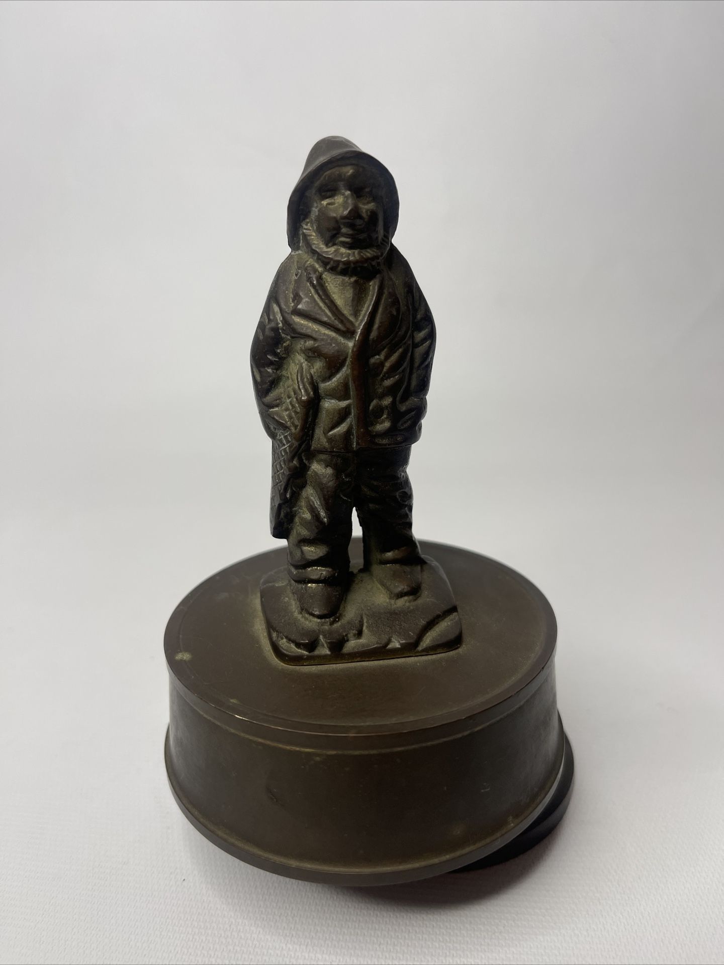 1981 Brass Music Box Bearded Fisherman Plays Talk To The Animals