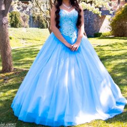 Beautiful Quince/ Cotillion Gown - Sky Or Baby Blue 