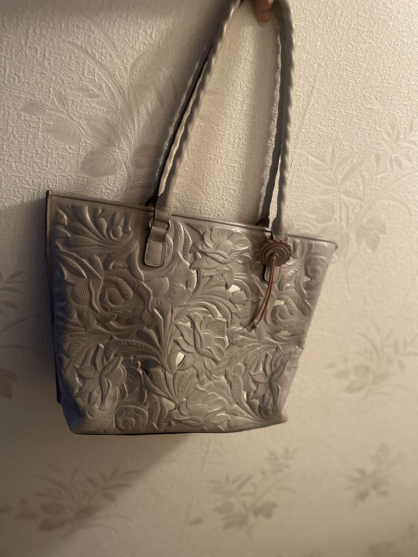 Patricia Nash purse in perfect condition inside and out