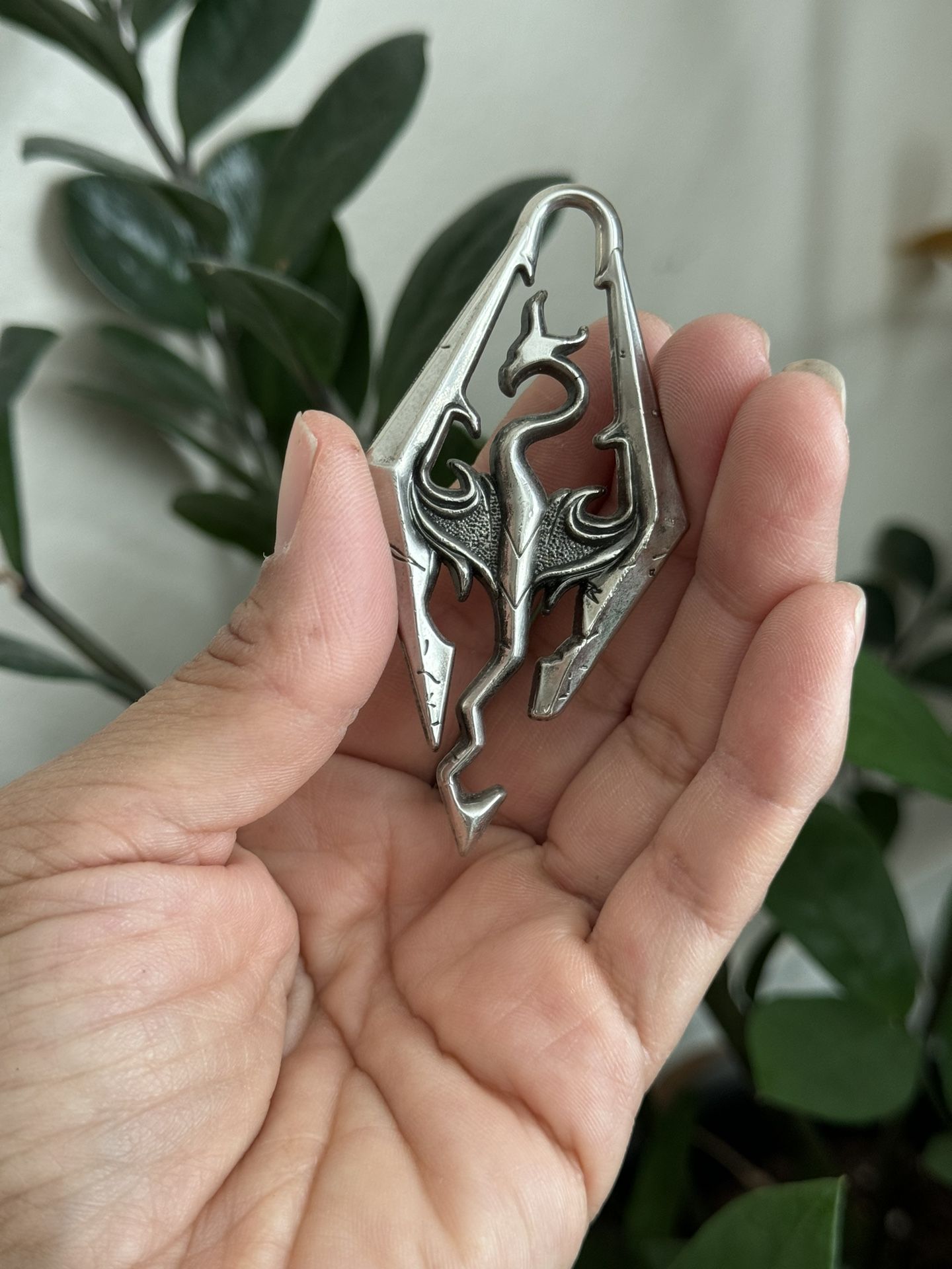 The Elder Scrolls V: Skyrim Dragon Pendant 