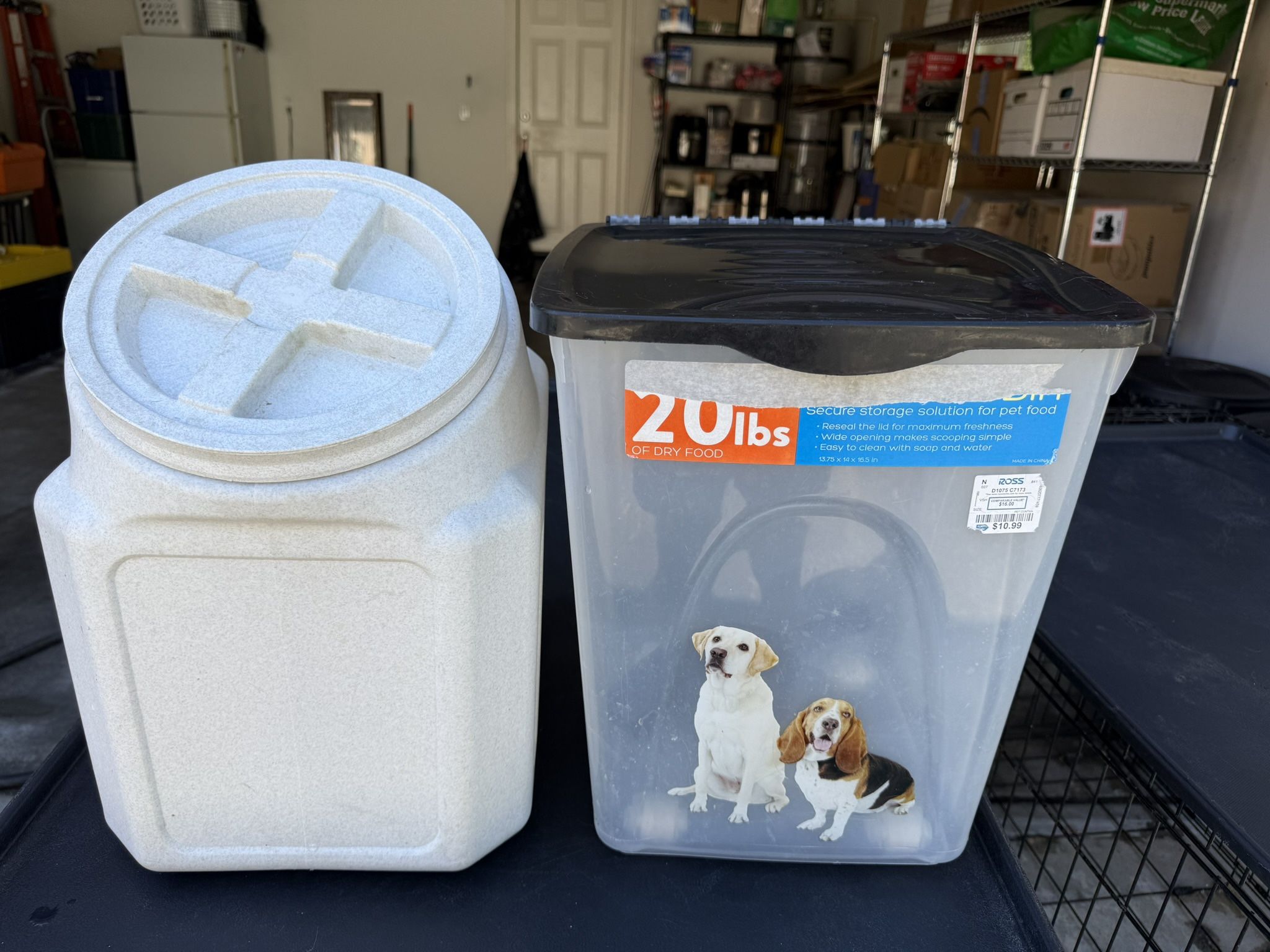 2 Dog Food Containers With Scoop