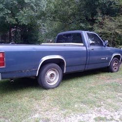 1989 Dodge Dakota