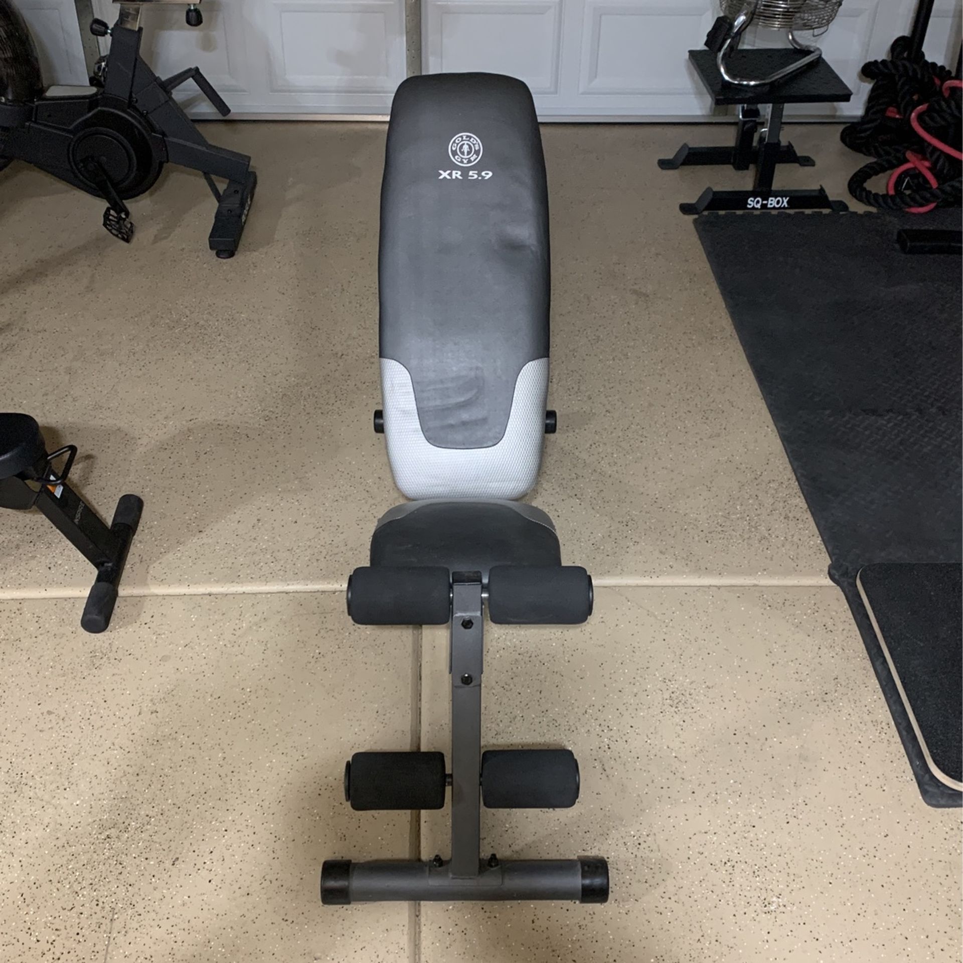 Golds Gym Adjustable Weight Bench XR 5.9 for Sale in Sun City, AZ OfferUp
