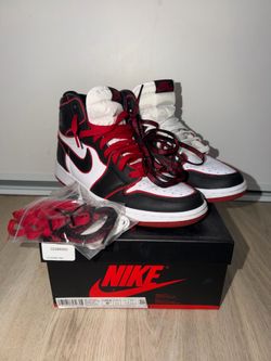 Jordan 1 Bloodlines size 8.5