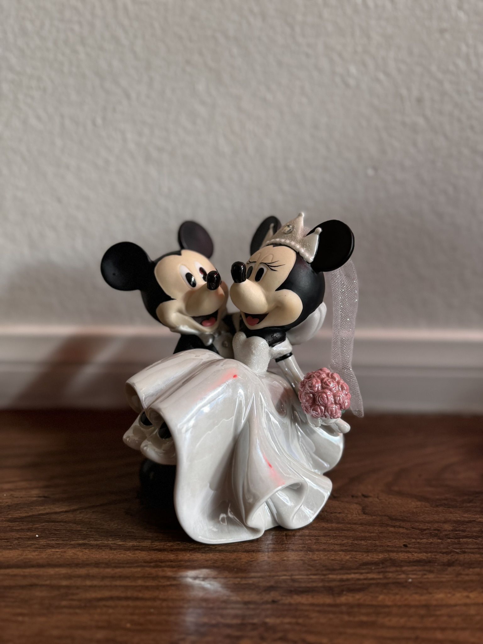Disney Parks Mickey Mouse And Minnie Mouse Bride And Groom Wedding Cake Topper