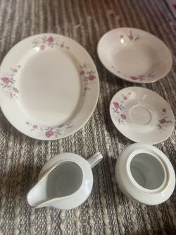 Made In China Plate Set 