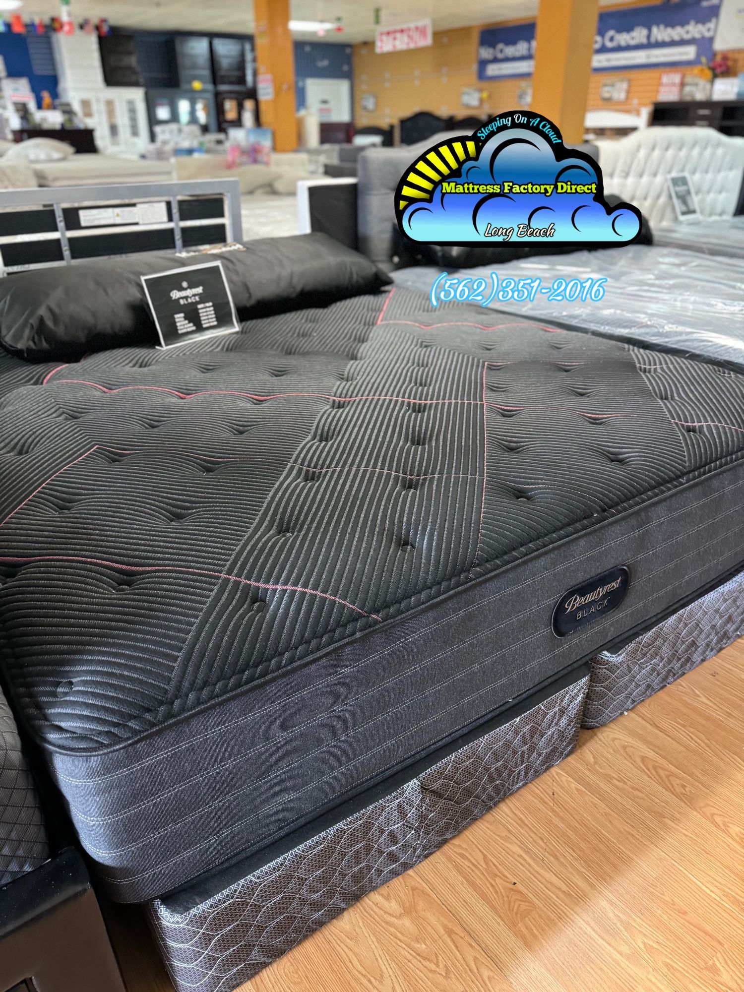 Beautyrest Black King Mattress And Box Set New 
