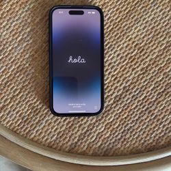 Black Iphone 13 Pro 128 GB Storage with case included