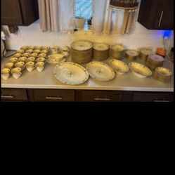 122 piece china set Noritake Normandy