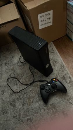 Working Xbox 360 Console SLIM with wired controller Power Supply AC Adapter