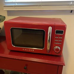 Galanz retro countertop Microwave