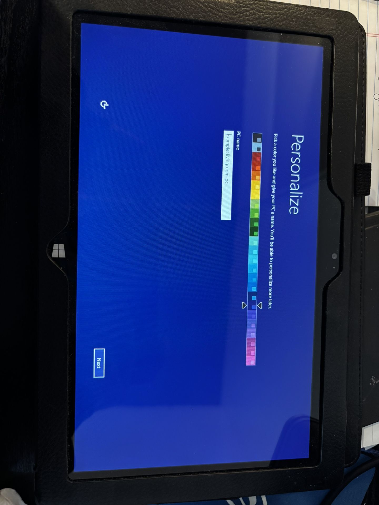 Microsoft surface RT 10.6” 32gb, Charger, Keyboard, Case