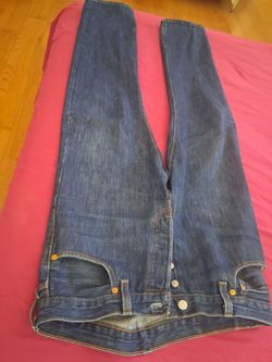 Man's Levi Blue Denim Jeans