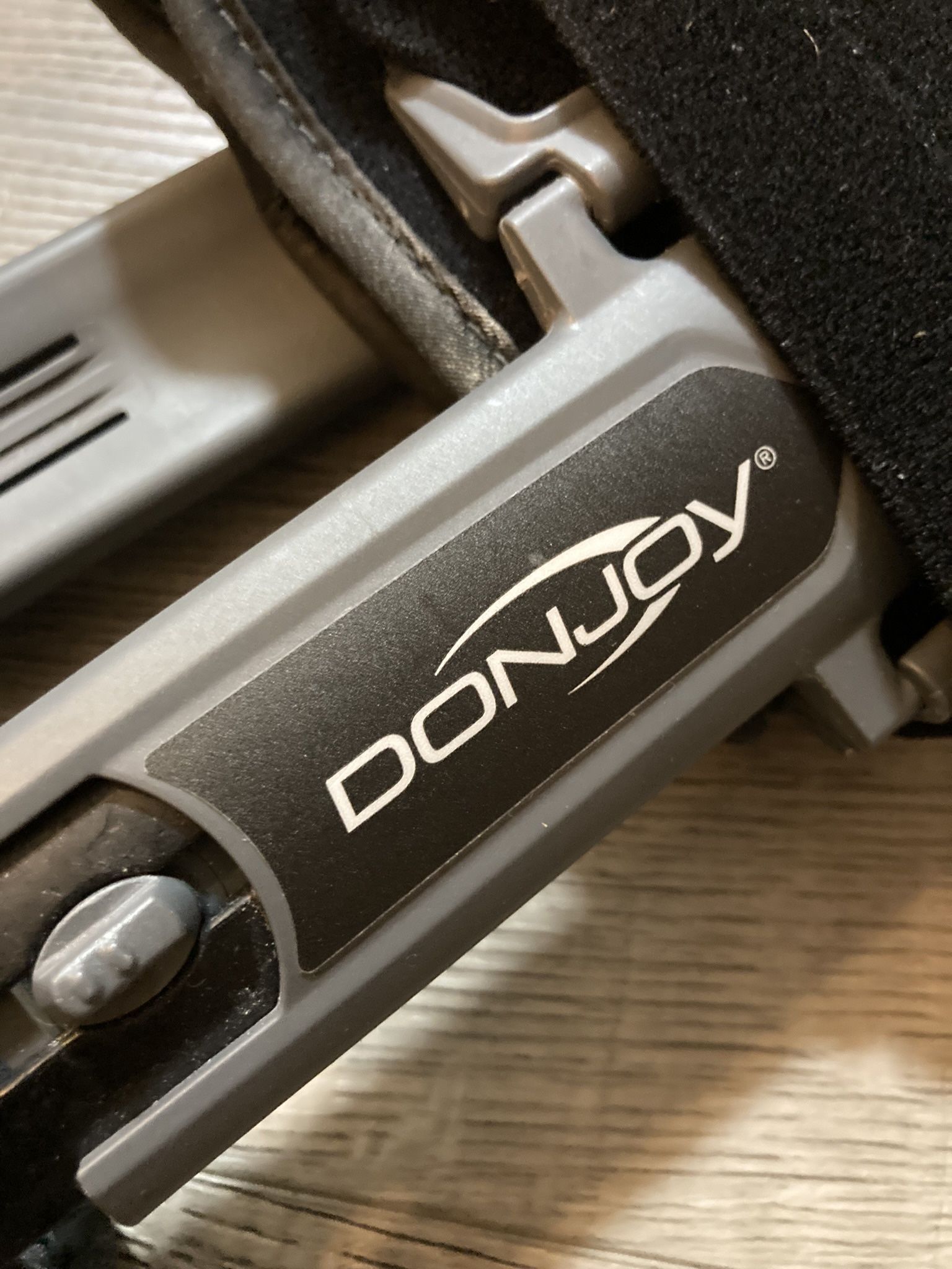 Donjoy Knee Brace