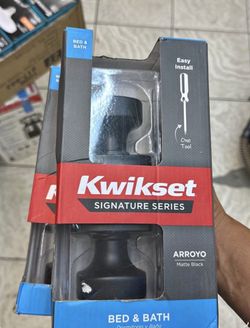 Kwikset Arroyo Matte Black Bed/Bath Knob with Soft Modern Rose $35 pack of 2