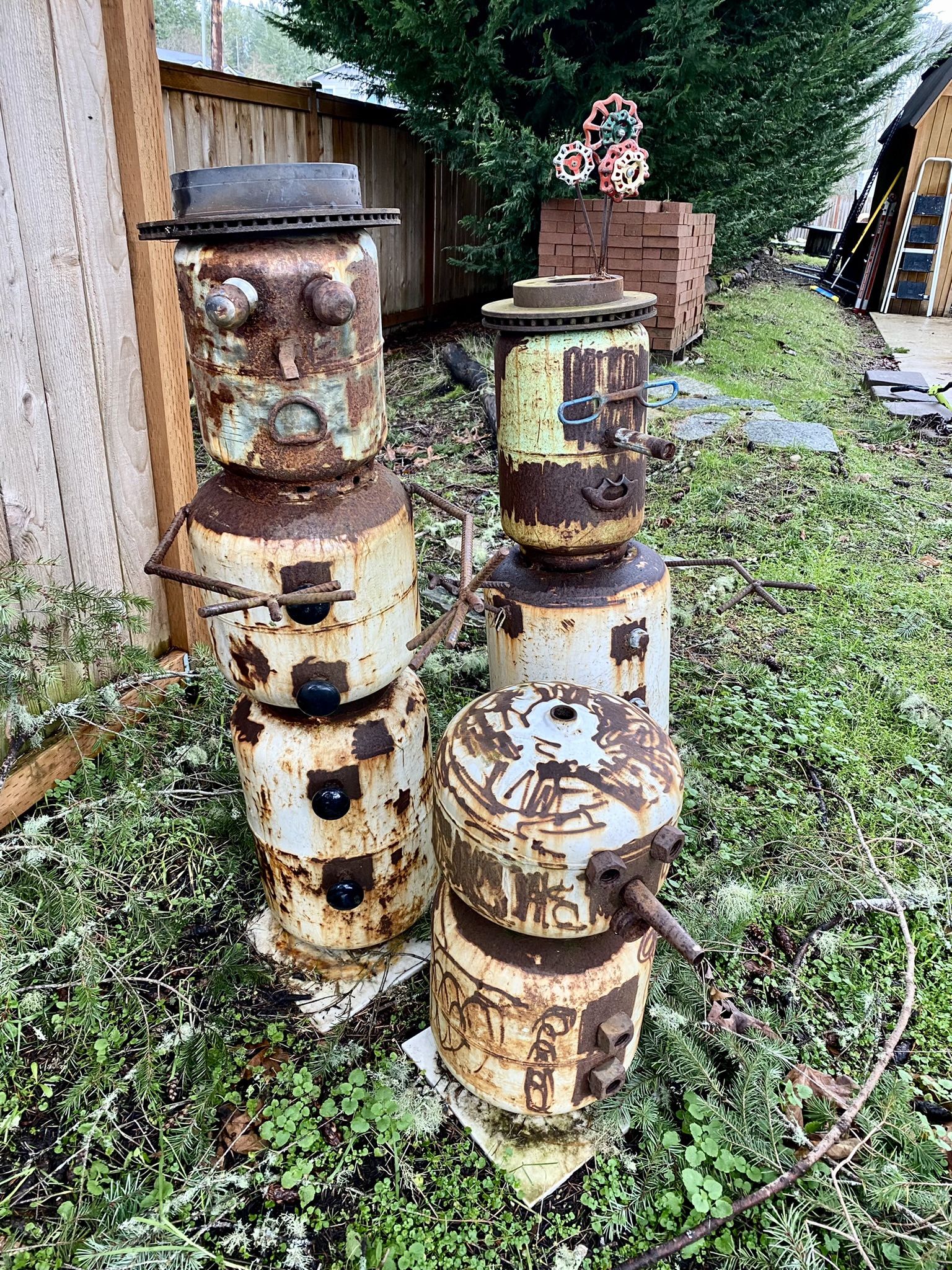 The Snowman’s Yard Art
