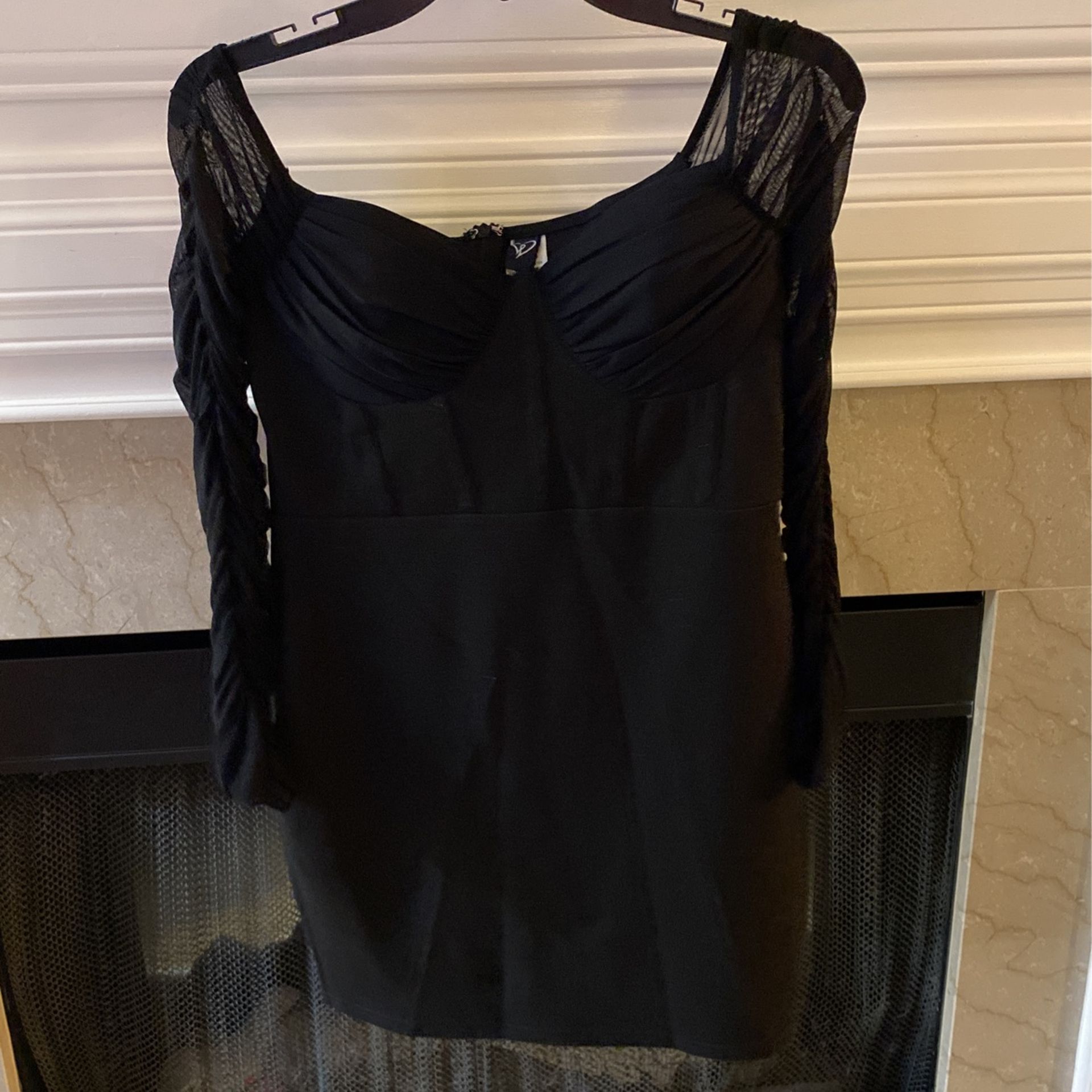 Windsor- Black  Long Sleeve Dress - Large