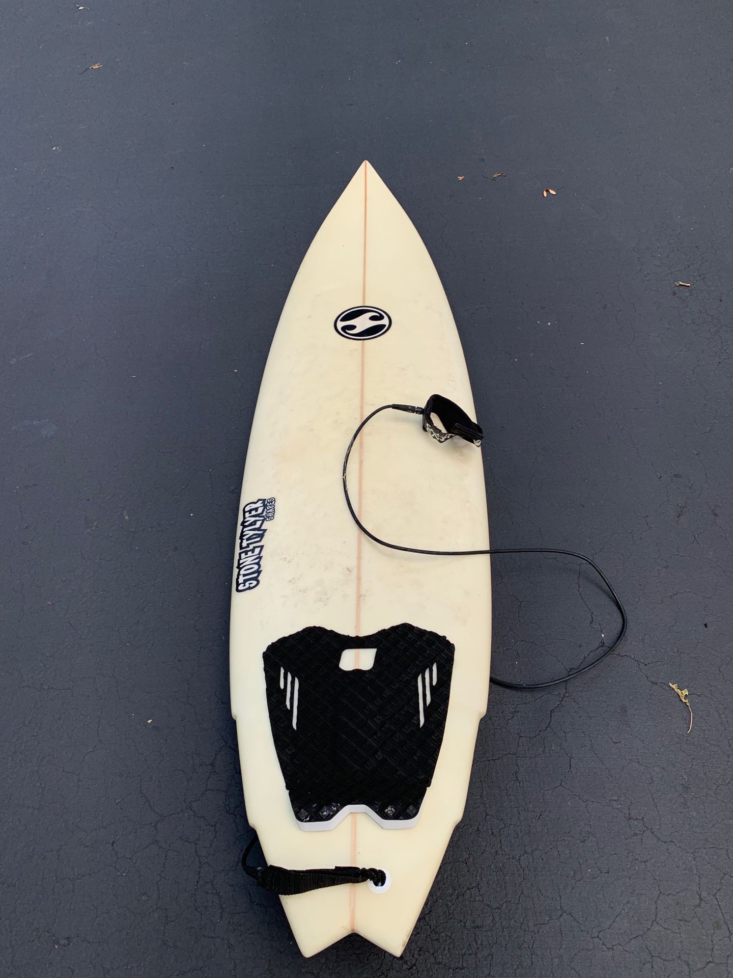 6’5” Surf Board