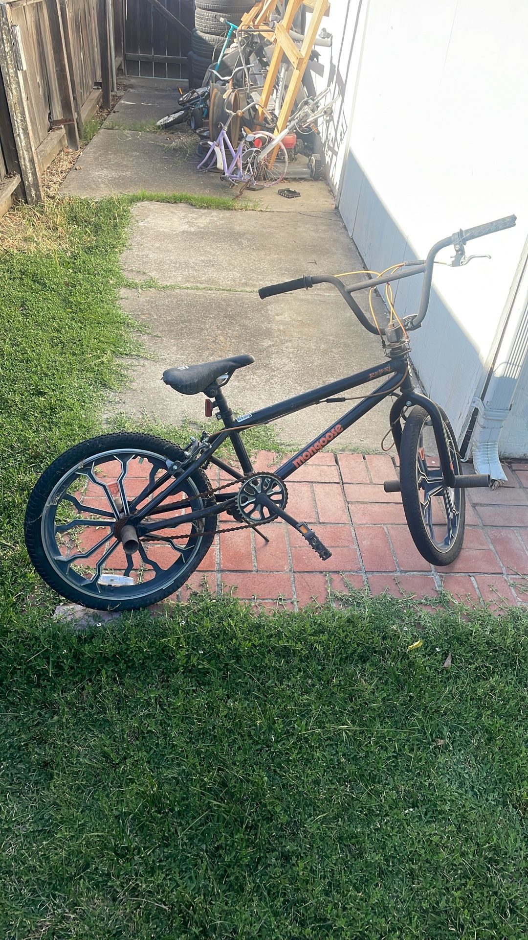 Mongoose Rebel 20” Bmx