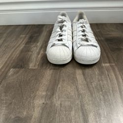 Women's Adidas Size 5.5 White Shell Toe Sneaker 