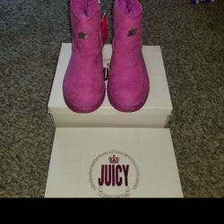 New Juicy Couture Pink Fuzzy Faux Fur Boots