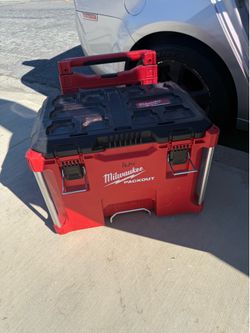 Milwaukee pack out deal