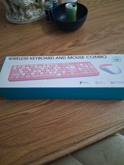 Wireless keyboard and mouse combo