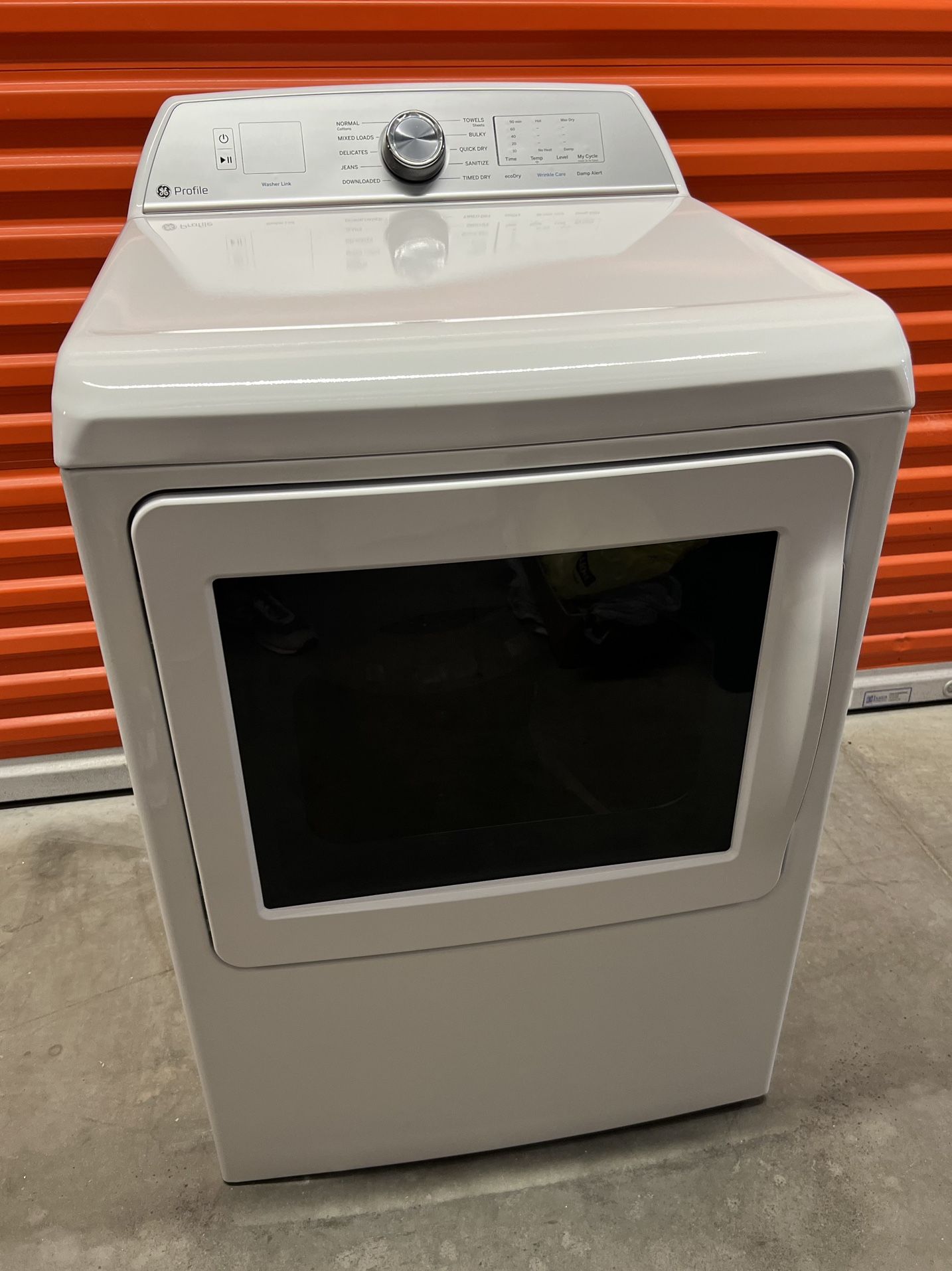 LIKE-NEW GE Electric Dryer - FREE DELIVERY & SETUP!