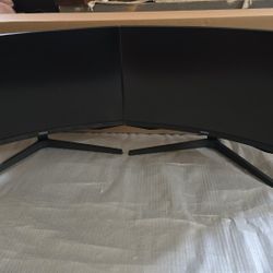 2 Samsung Odyssey G5 27” 165Hz QHD Monitor