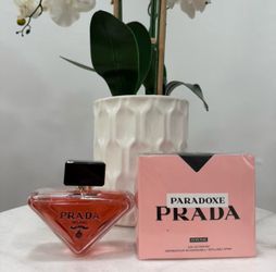 Prada Paradoxe Eau de Parfum Spray
