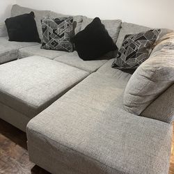 Ashley Sectional Couches With Ottoman